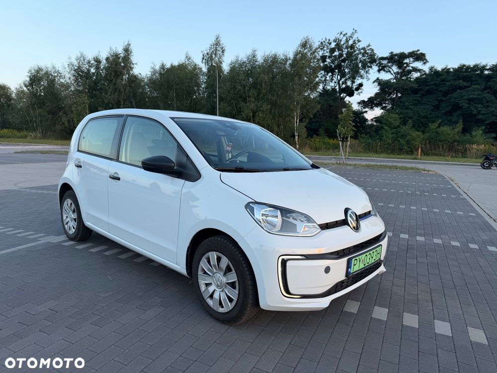 Volkswagen up! e-up - 11