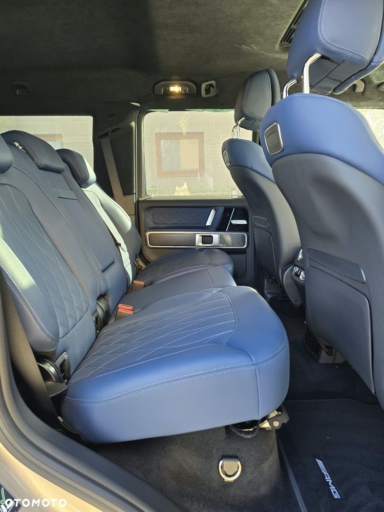 Mercedes-Benz Klasa G AMG 63 4x4 2 - 22