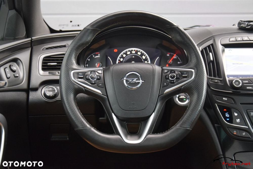 Opel Insignia - 35