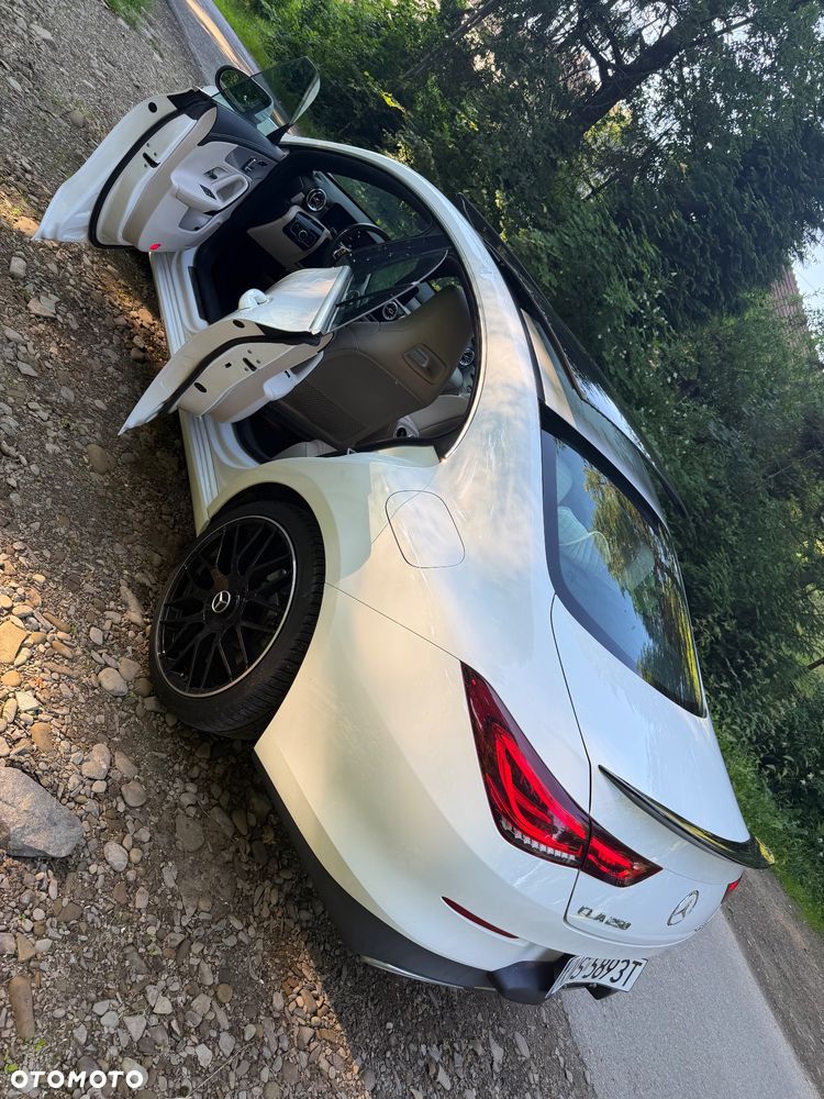 Mercedes-Benz CLA - 8