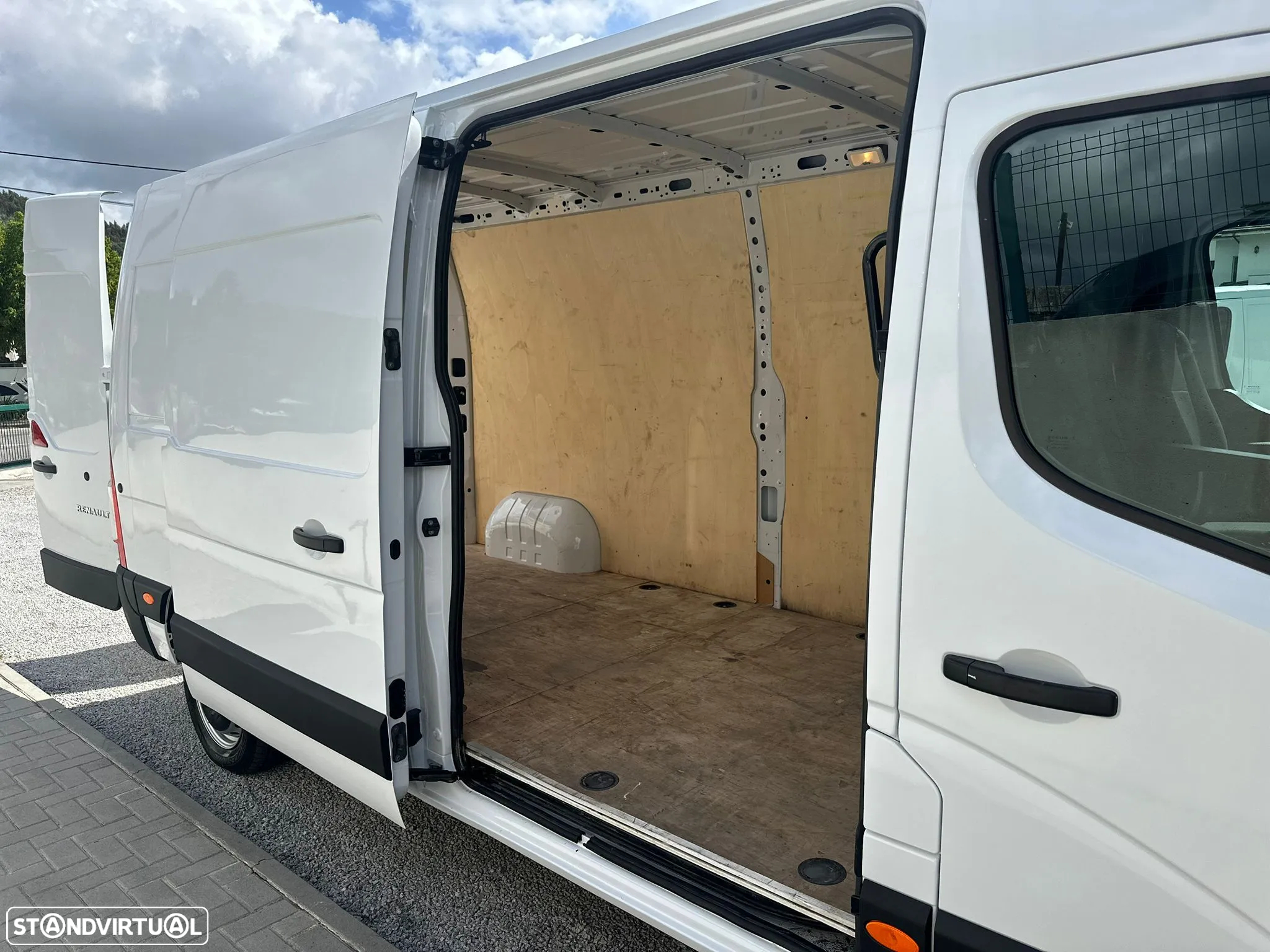 Renault Master 2.3 L2H3 - 9