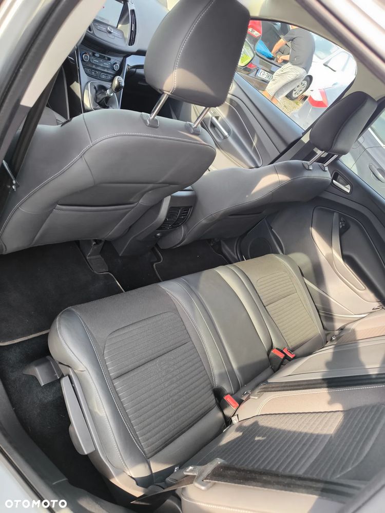 Ford Kuga - 15