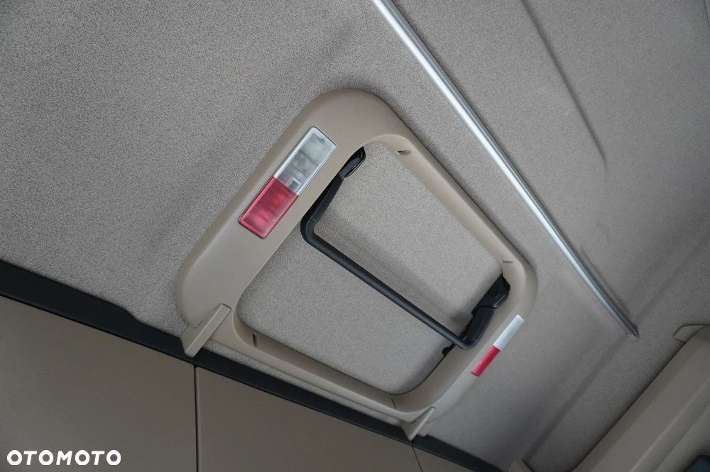 MAN TGX 35.580 8x4-4 / rama 830 cm / oś skrętna / 260 tys. km - 26