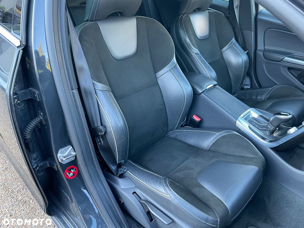 Volvo V60 D3 Geartronic RDesign - 19