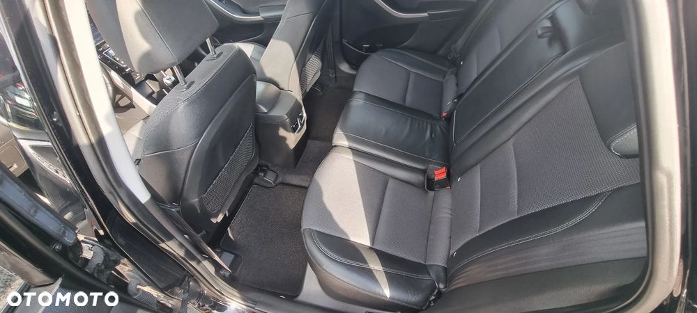 Hyundai i30 1.6 GDI Premium - 8