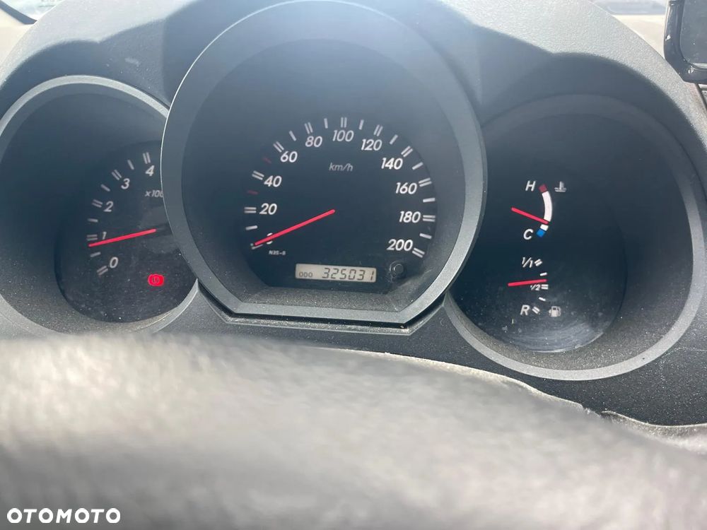 Toyota Hilux 3.0 D-4D Sol - 6