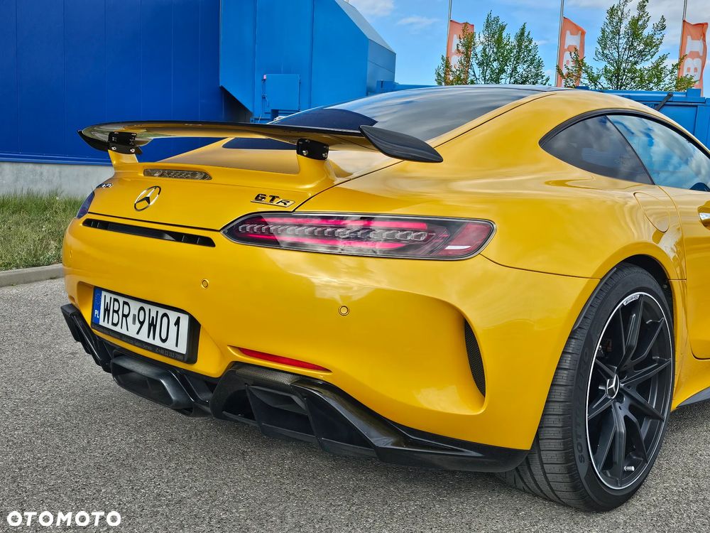 Mercedes-Benz AMG GT R - 3