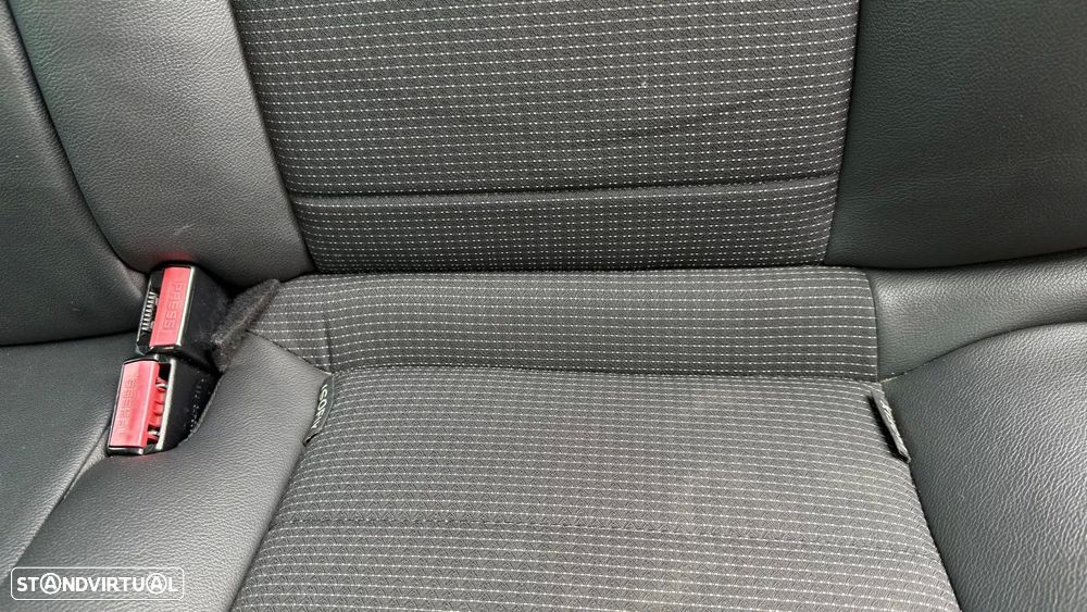 Renault Mégane Sport Tourer 1.5 dCi GT Line SS - 42