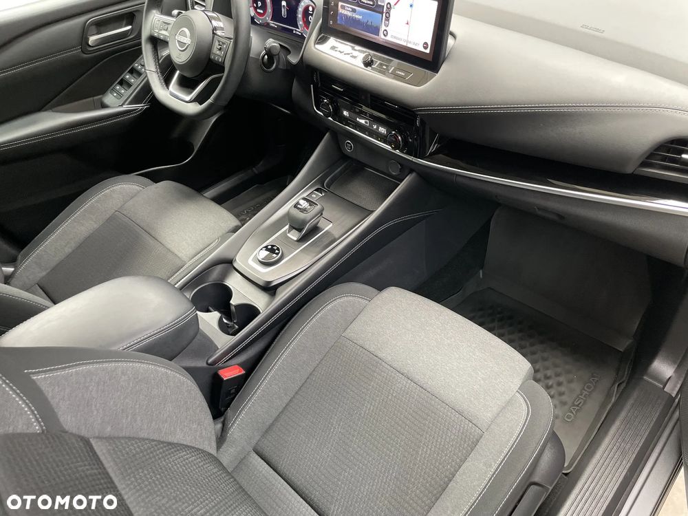 Nissan Qashqai 1.3 DIG-T MHEV 4x4 N-Connecta Xtronic - 29