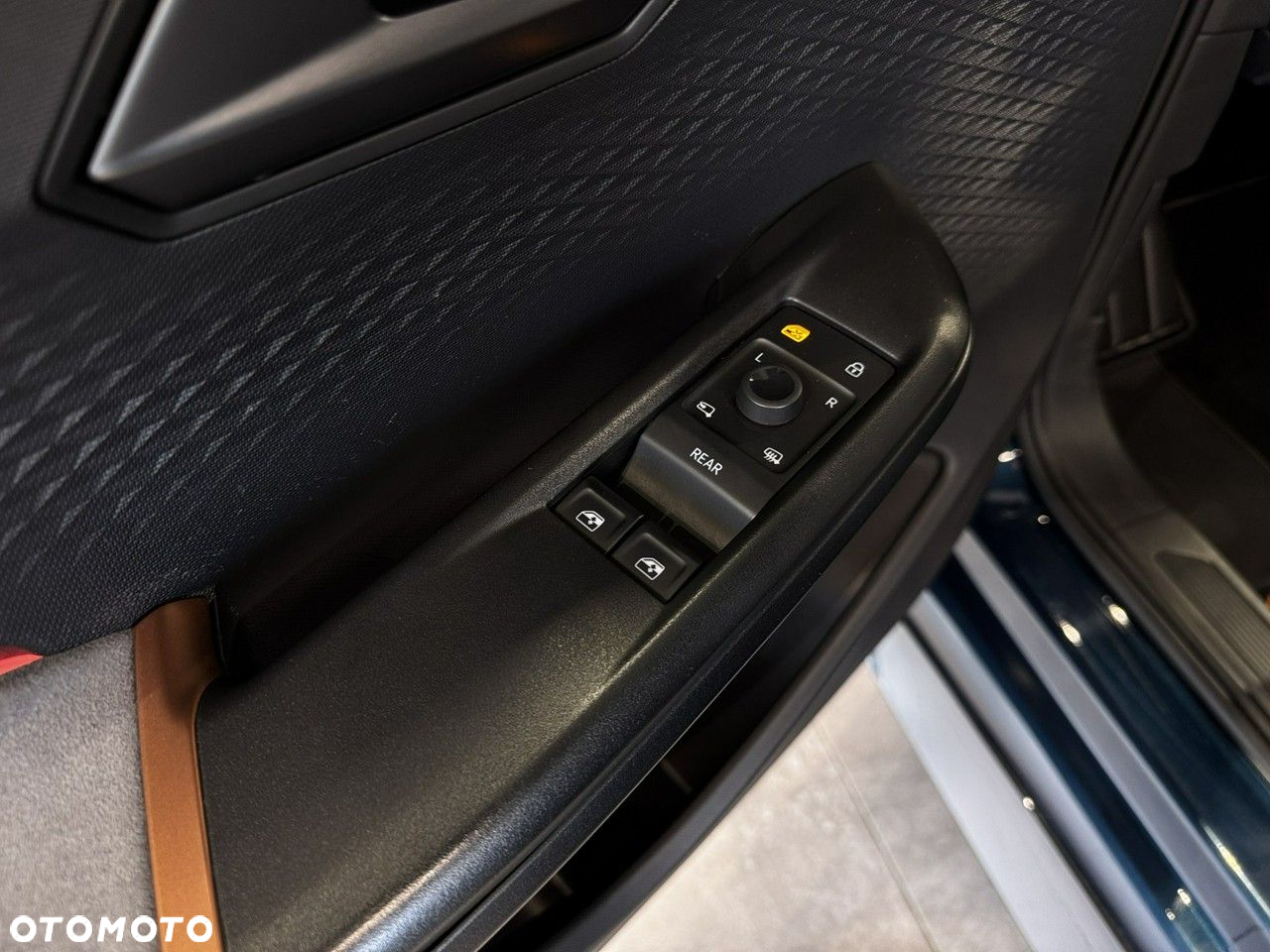 Cupra Born - 16