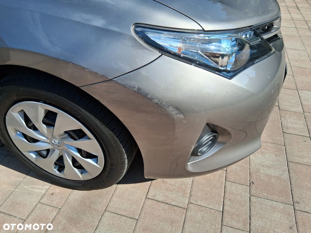 Toyota Auris 1.33 Dual-VVT-i Comfort - 27
