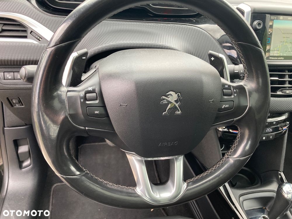 Peugeot 2008 - 12