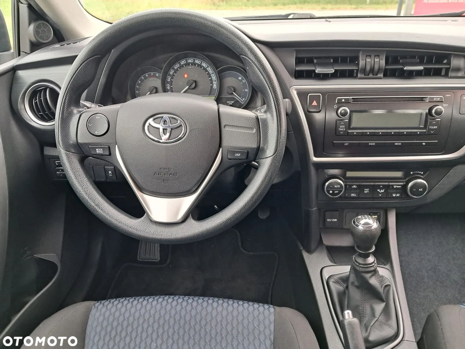 Toyota Auris 1.33 Dual-VVT-i Cool - 23