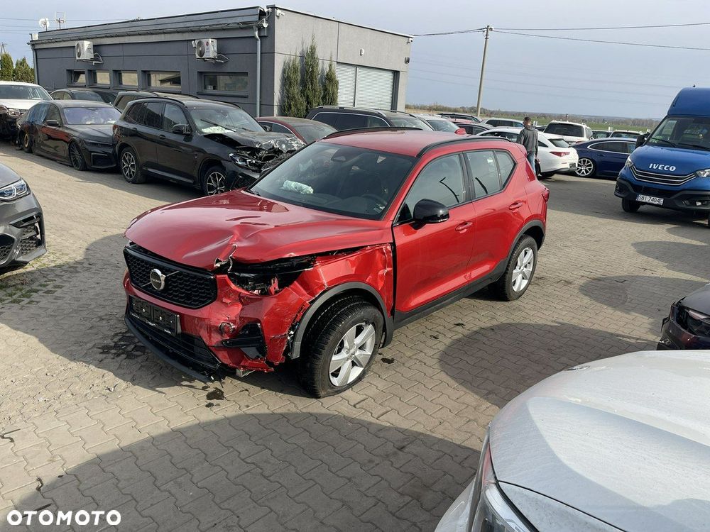 Volvo XC 40 B4 B AWD Geartronic RDesign - 3