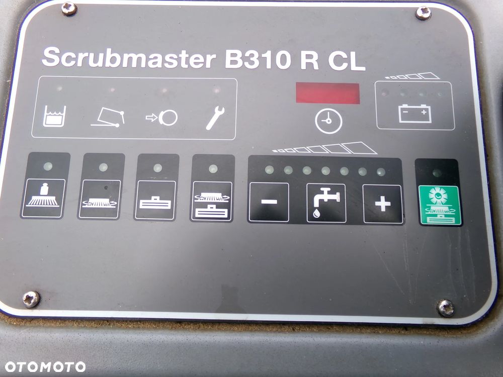 Hako hako scrubmaster b310r zamiatarko szczotkarka myjąca - 6