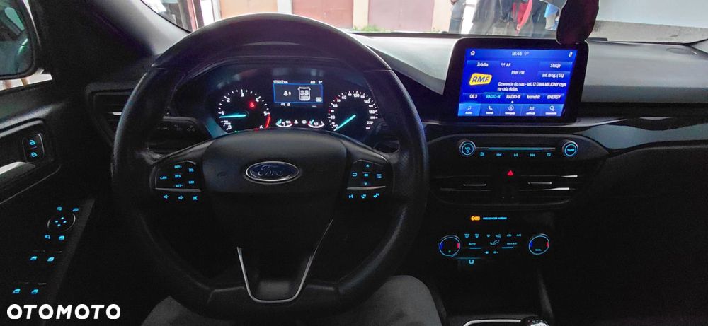 Ford Focus 1.5 EcoBlue Start-Stopp-System ST-LINE - 32