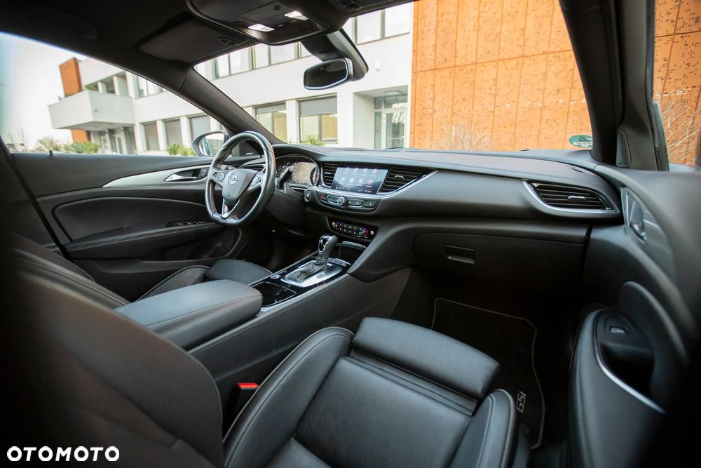 Opel Insignia 2.0 Direct InjectionTurbo GSI - 15