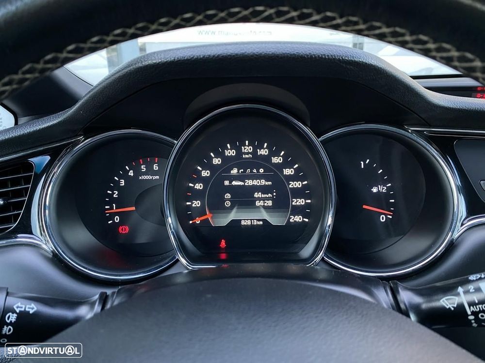 Kia Ceed 1.6 CRDi GT Line - 27