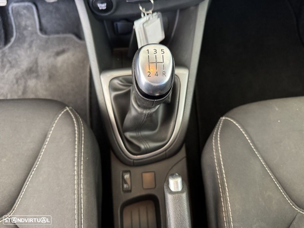 Renault Clio Sport Tourer 0.9 TCe Limited — fotografia 12