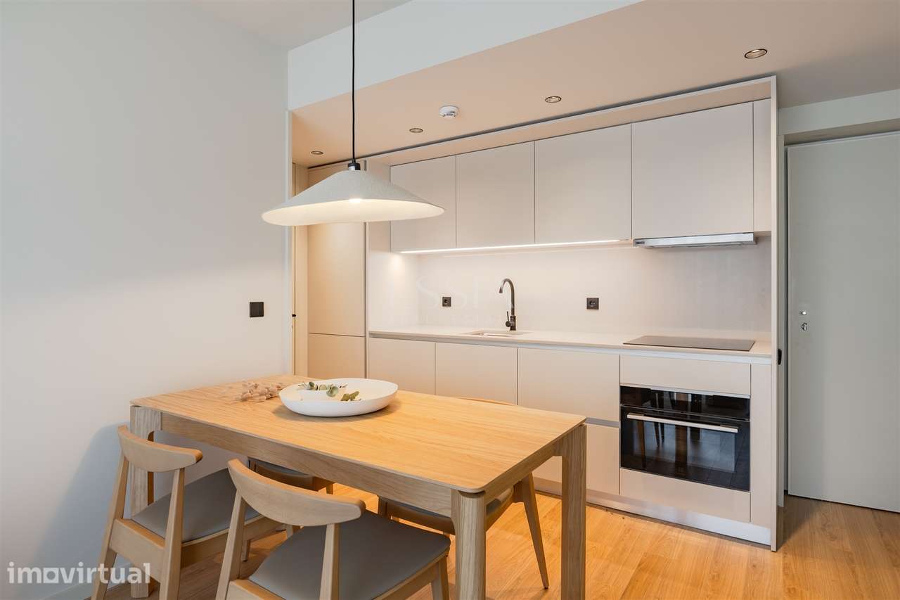 Apartamento T1 Novo com Varanda e Garagem - Grande imagem: 3/12