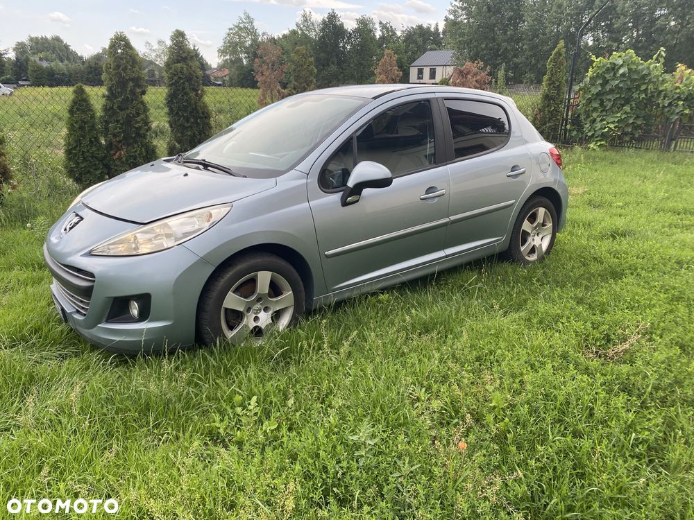 Peugeot 207 - 3