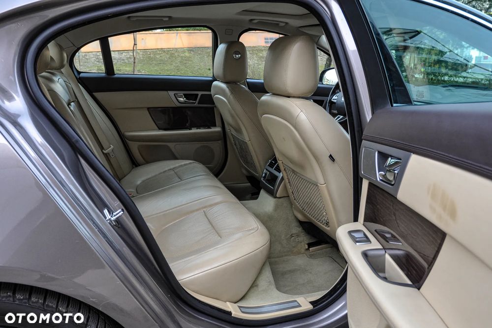 Jaguar XF 3.0 V6 D S Premium Luxury - 12