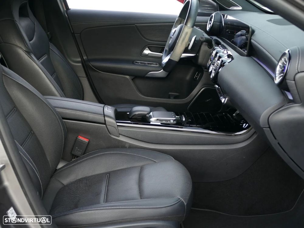 Mercedes-Benz A 250 e AMG Line - 30