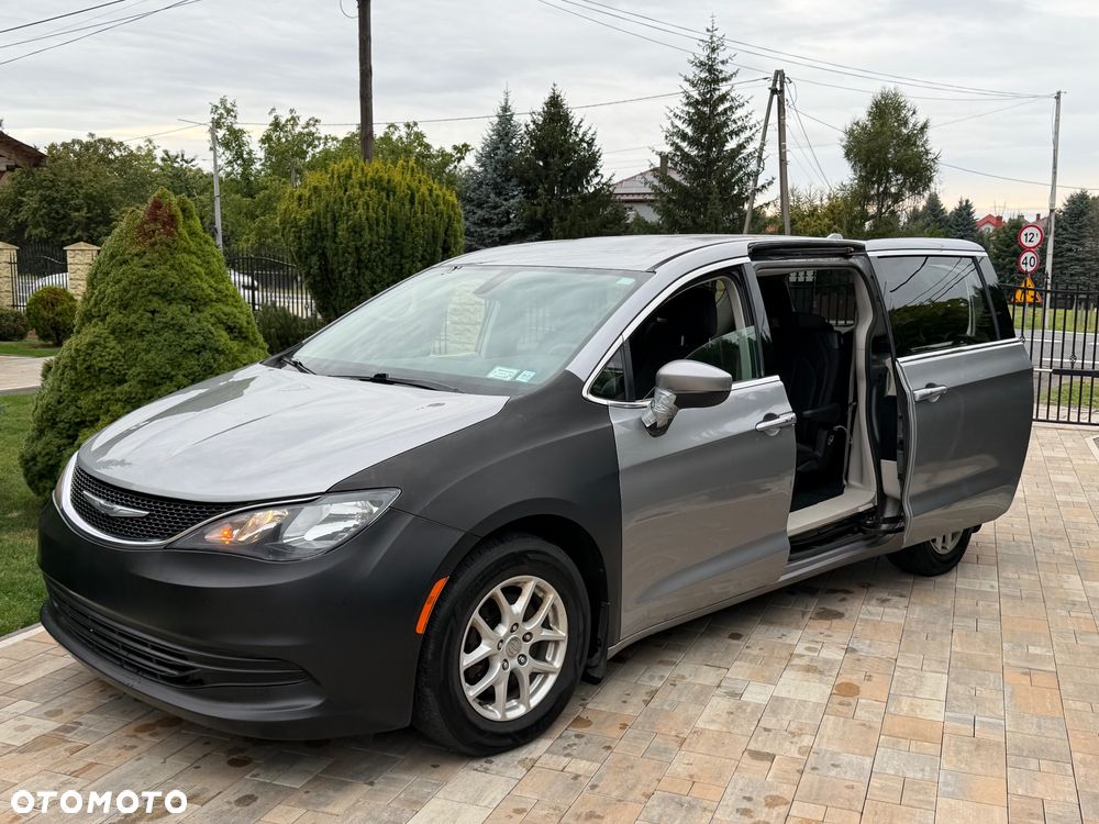 Chrysler Pacifica 2016 photo 4