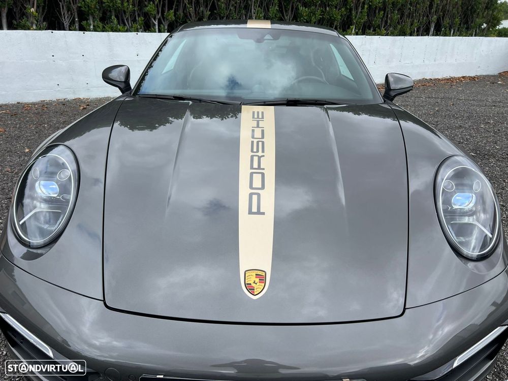 Porsche 911 Série F - 28