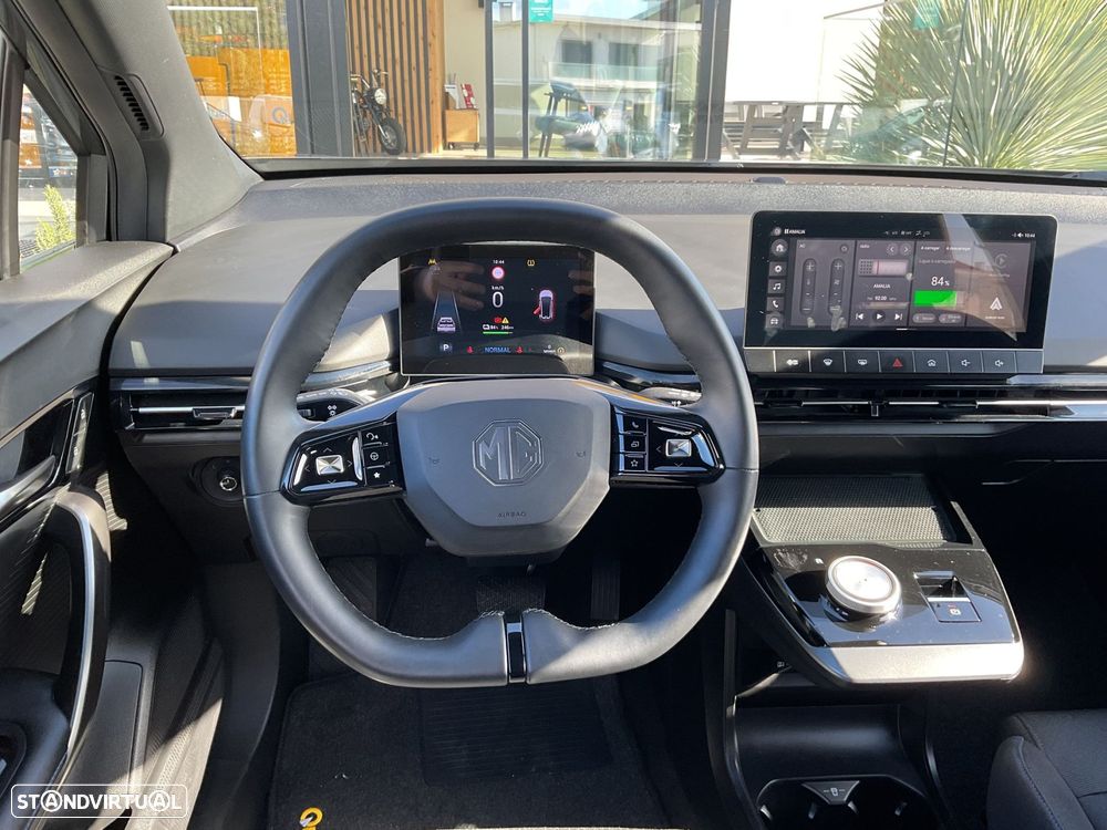 MG MG4 51 kWh Standard - 32