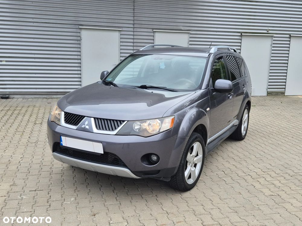 Mitsubishi Outlander 2.0 DI-D 4WD Intense - 4