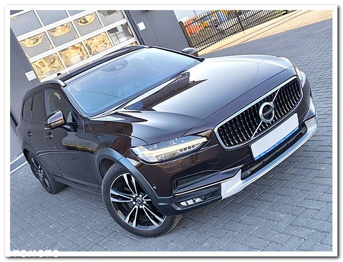 Volvo V90 Cross Country - 4