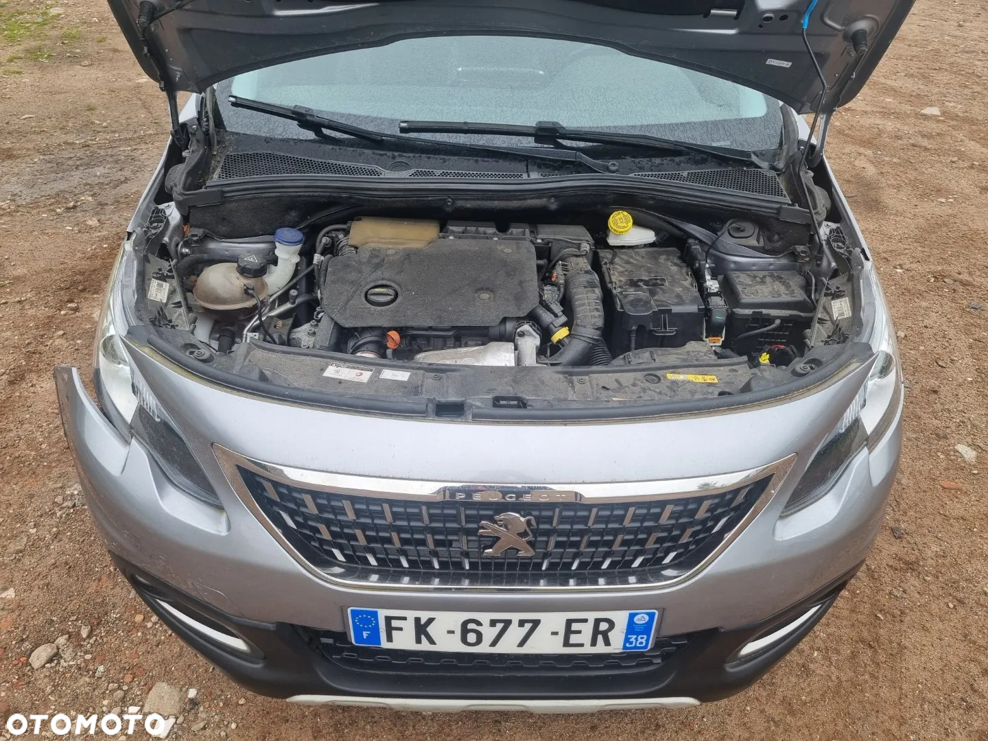 Peugeot 2008 BlueHDi 100 STOP & START Allure - 9