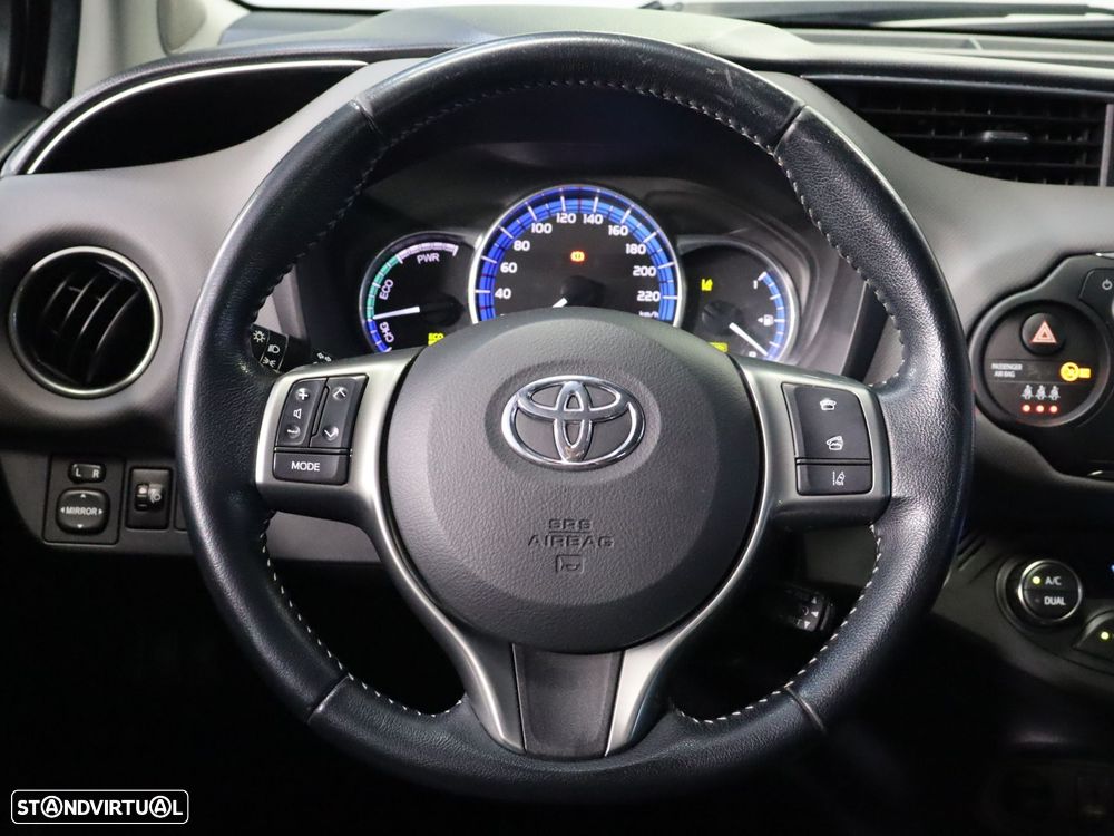 Toyota Yaris 1.5 HSD Comfort - 11