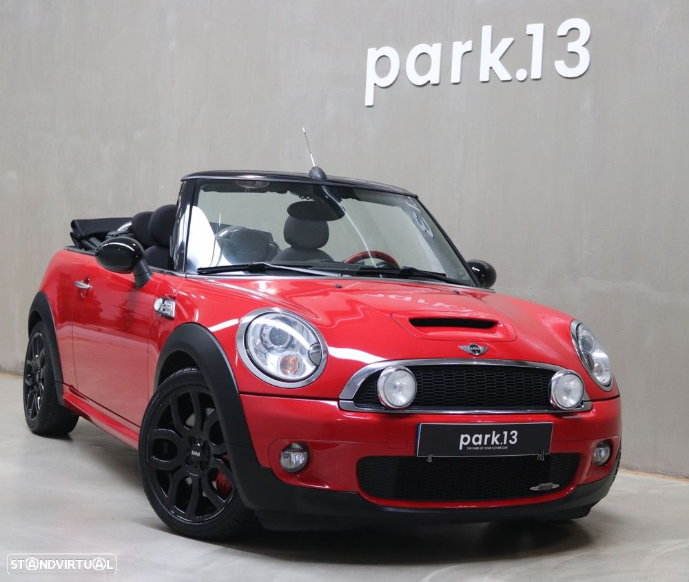 MINI Cabrio John Cooper Works - 2