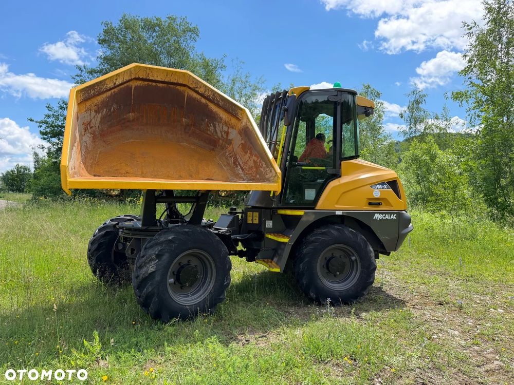 Terex MECALAC 6sMDX Wozidło Budowlane Rolnicze Kabina Pełna Wózek z Obrotową Kolebą. 6 ton ładowność. 4x4. Smarowanie centralne. KLIMA. Silnik Perkins. 4 cylindry. 675mtg. 2020 rok. Kamera z wielkim Ekranem! Jazda Rewers 3prędkości. Maszyna jak Nowa z Norweskiego Gospodarstwa! Ani deka luzów i wycieków! Hydrostatic. Pełny Oryginał. Hamulce brzytwa. Serwisy w DEKRA. Maszyna Woziła lekkie ładunki. Praktycznie zerowe zużycie. Wielka Okazja. Wszystko w pełnym Oryginale. Opony Oryginał wszystkie jak Nowe. Komendy Głosowe w maszynie! - 32