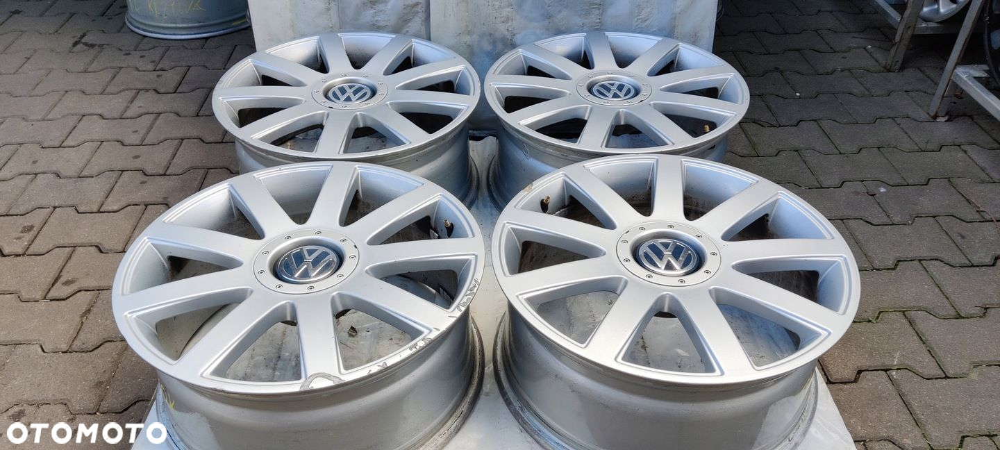 Felgi VW 5x100 5x112 8J 19cali ET35 649 - 3