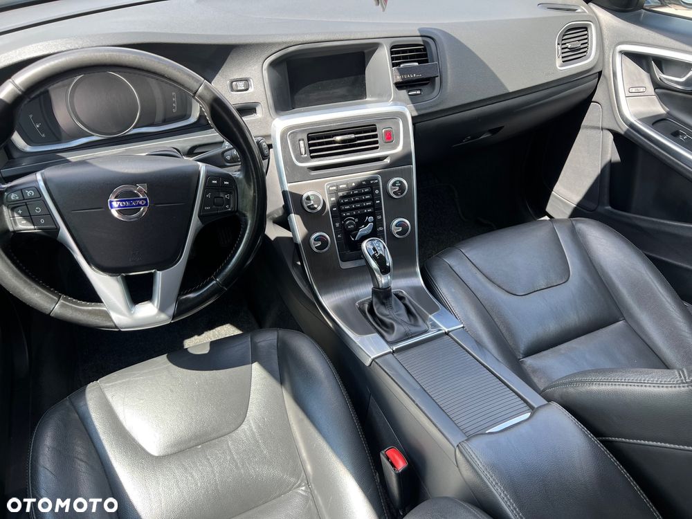 Volvo V60 Cross Country D4 AWD Summum - 40