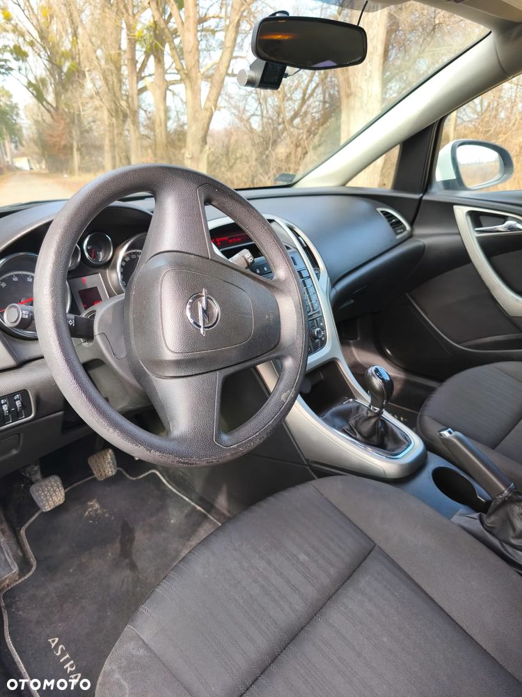 Opel Astra 1.6 - 8
