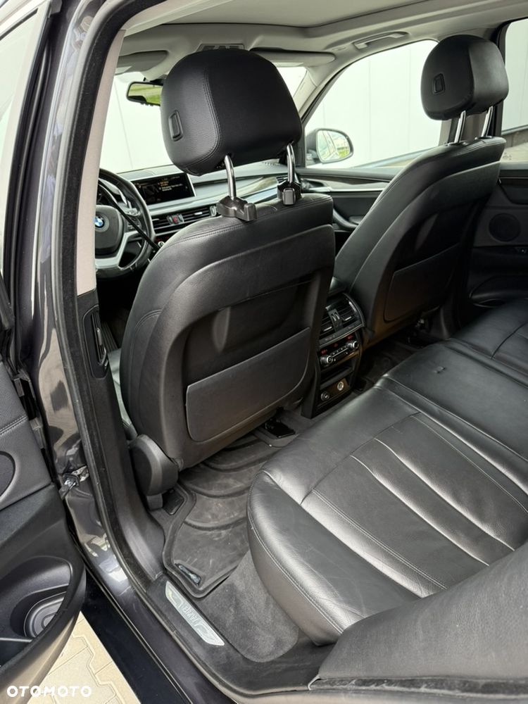 BMW X5 xDrive35i - 25