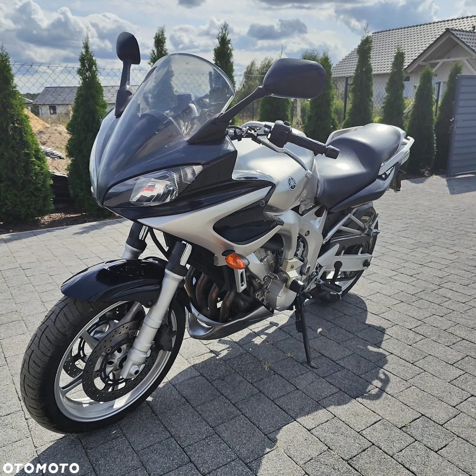 Yamaha FZ6 - 1