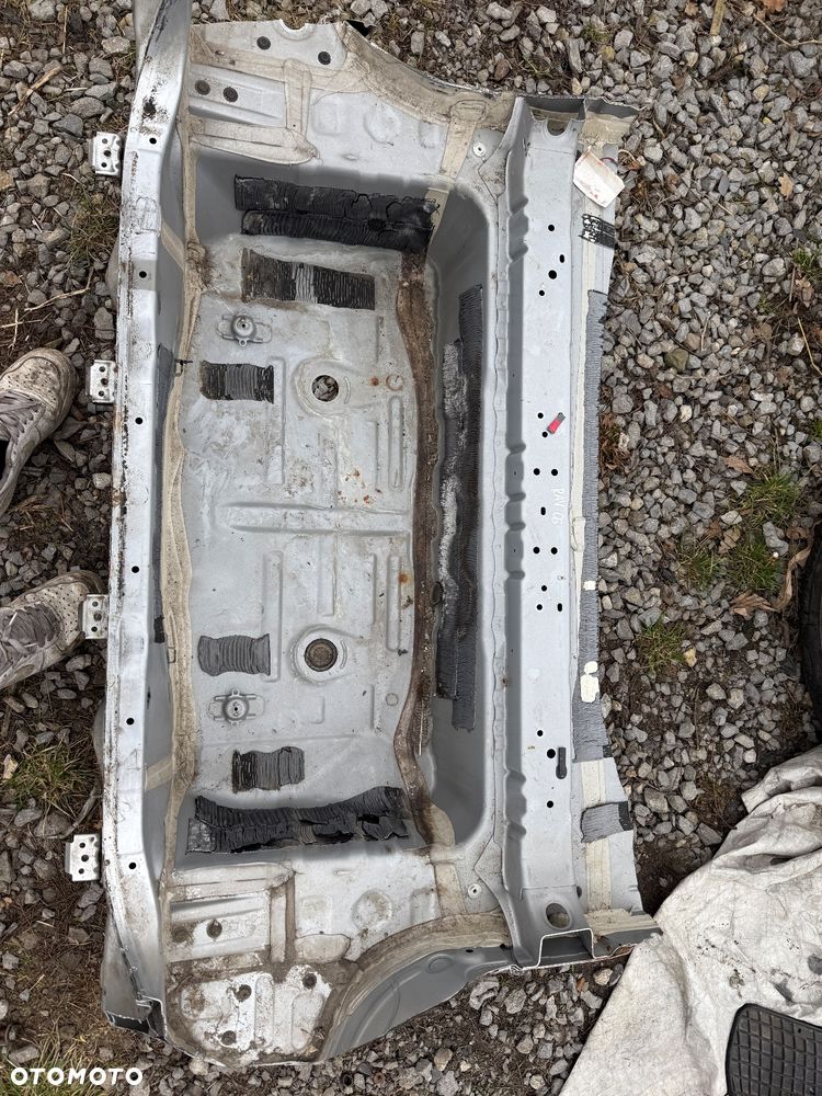 Wanna tył Toyota Rav-4 06-12r. - 1