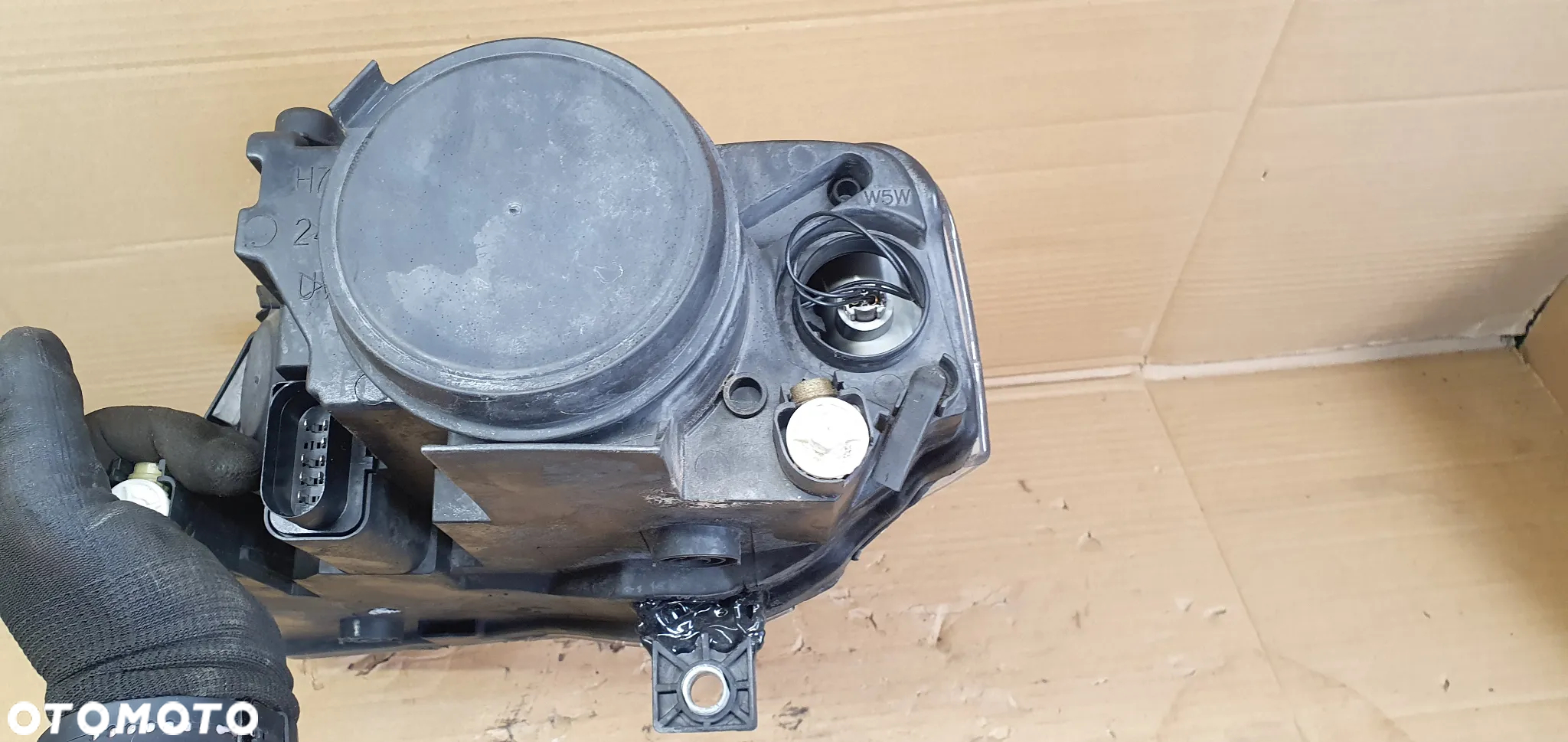 Lampa prawy przód przednia prawa VW Passat B6 3C0941006S - 8