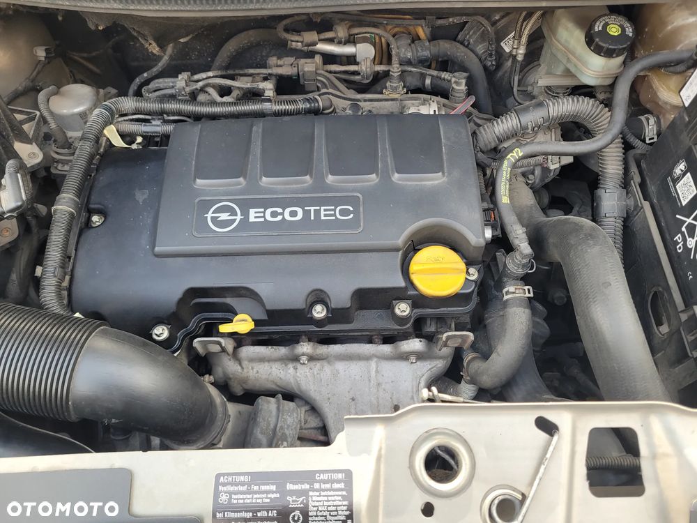 Opel Meriva 1.4 T Cosmo - 17