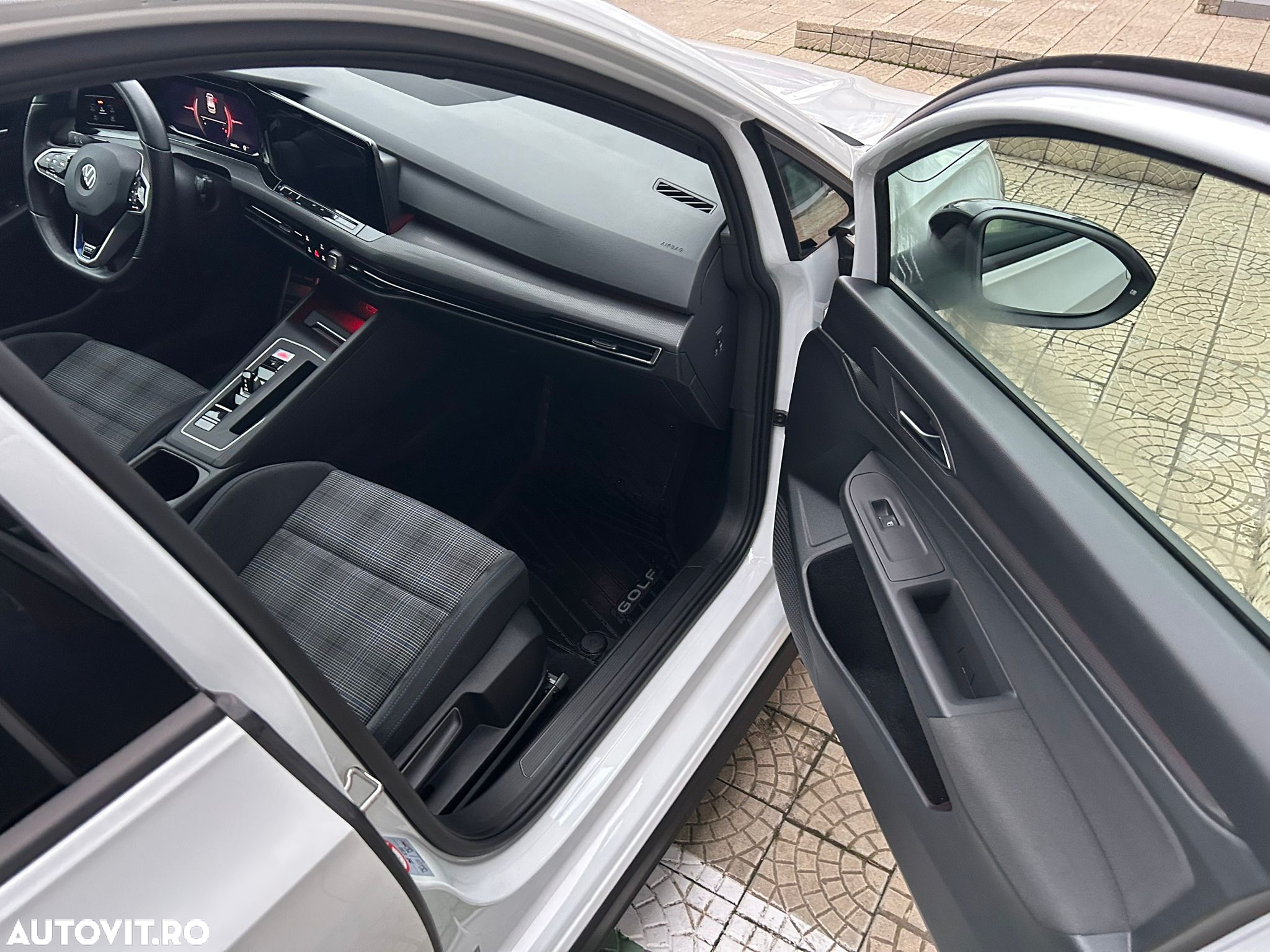 Volkswagen Golf 1.5 eHybrid OPF DSG GTE - 7