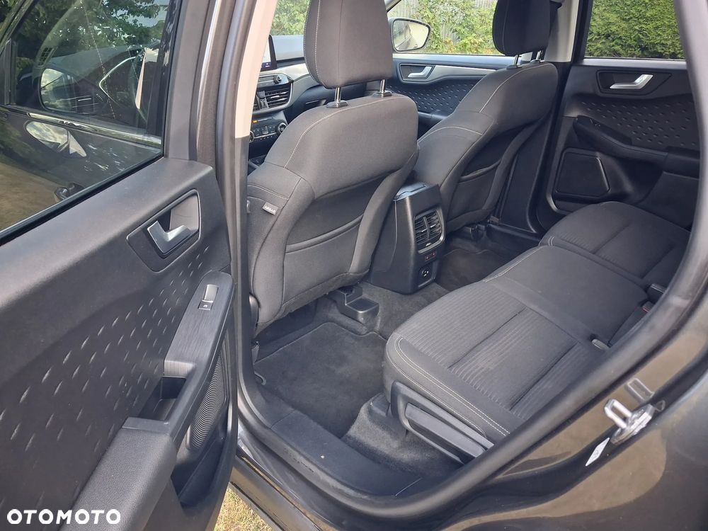 Ford Kuga - 5