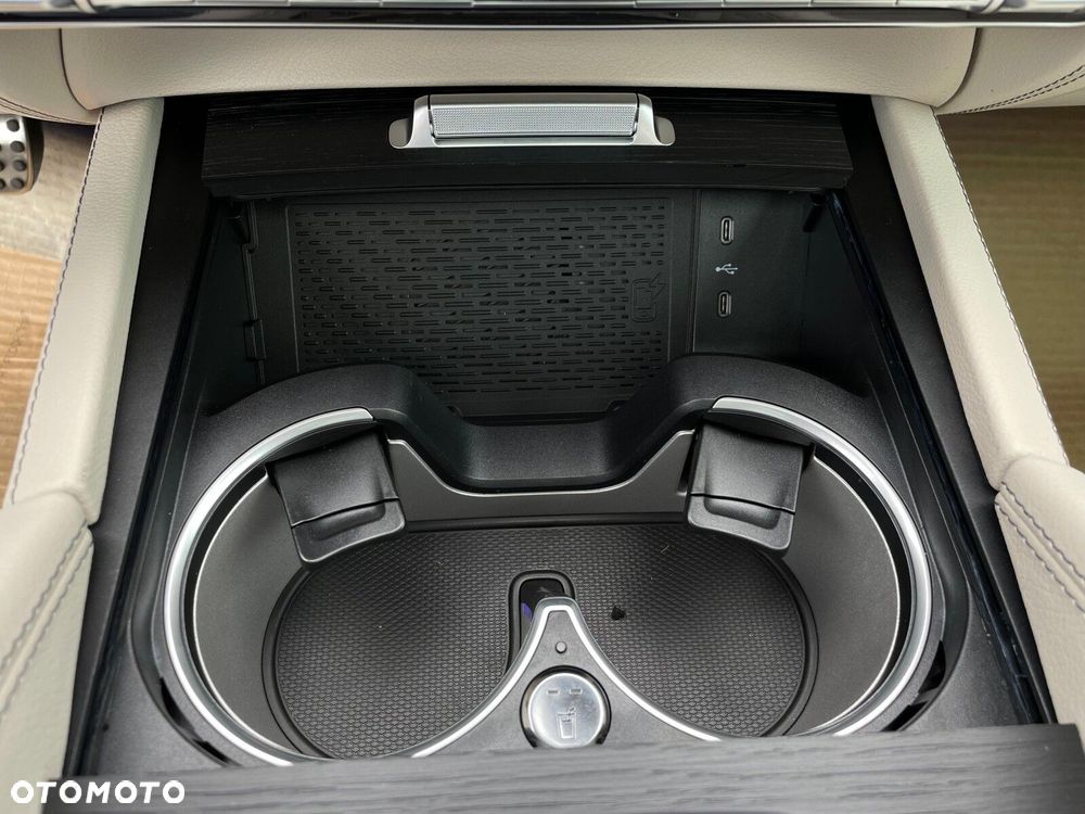 Mercedes-Benz GLS - 37