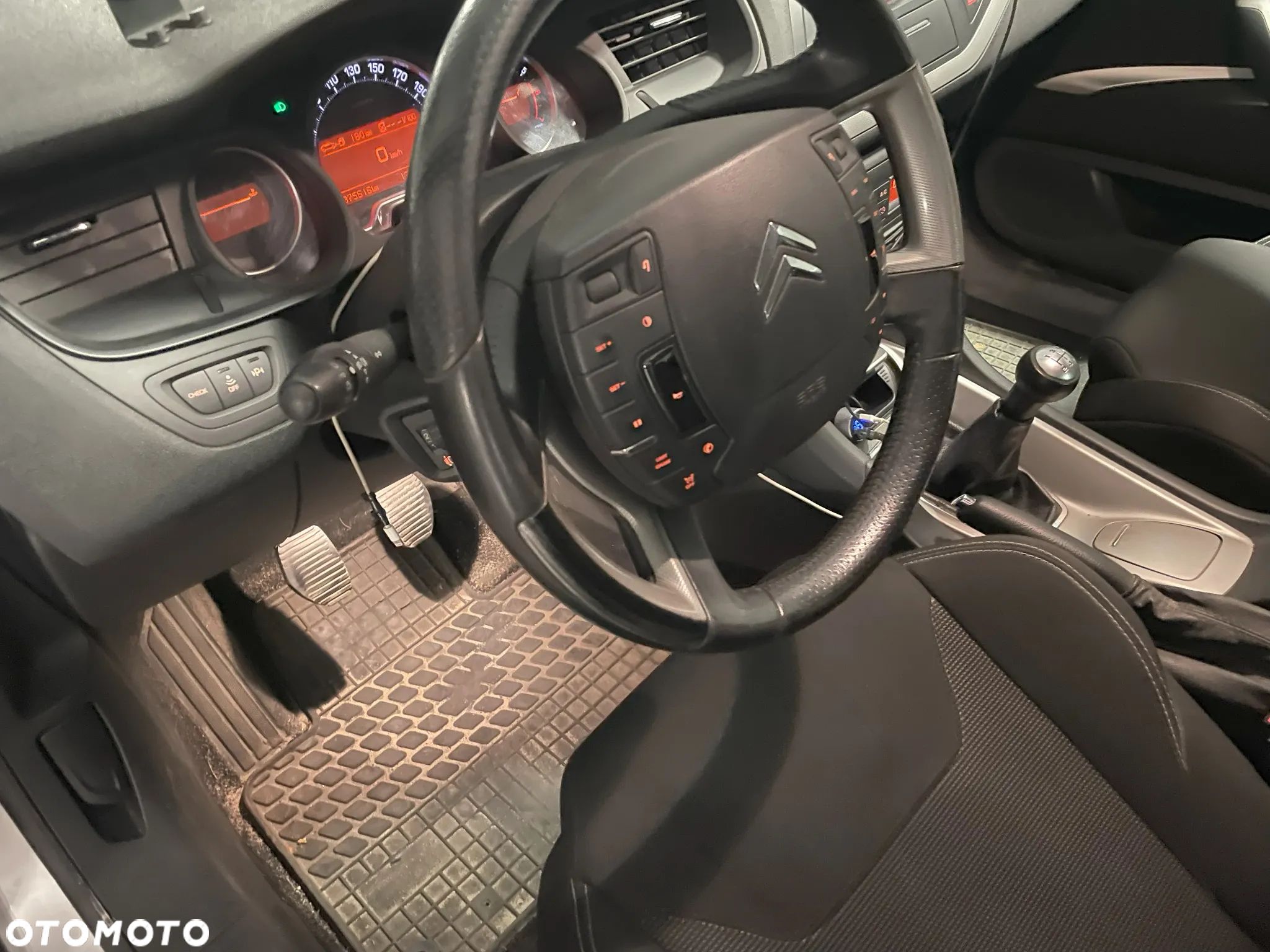 Citroën C5 2.0i 16V Dynamique - 19