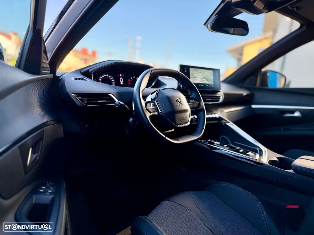 Peugeot 5008 1.2 PureTech Allure EAT8 - 12