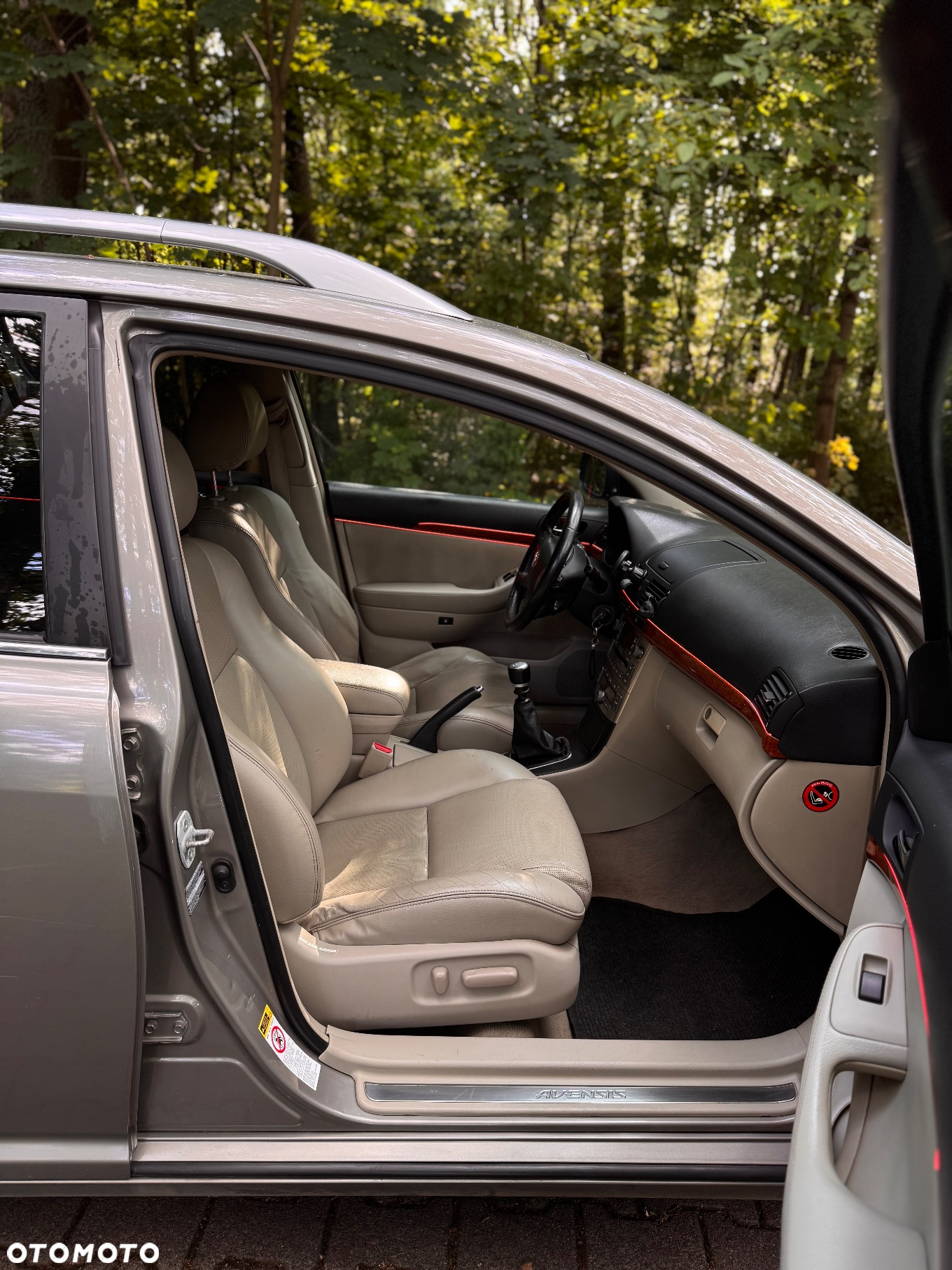 Toyota Avensis - 22